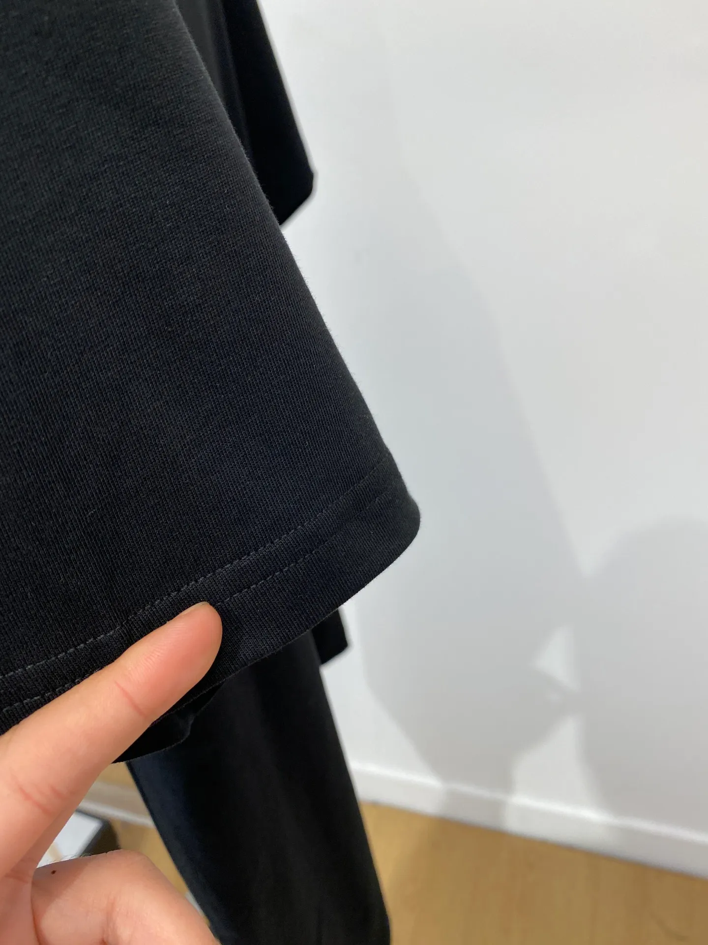 、 T ， ， logo， Versatile 。 g ， ， ， ，Sizes S-XXL（ ）